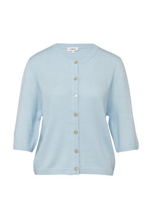 Cardigan bleu clair à manches courtes avec sept boutons à l'avant et un col rond, portant l'étiquette de la marque s.Oliver.
