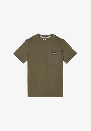 Tricou de culoare verde măslin, fabricat din bumbac, având mâneci scurte, decolteu rotund și o buzunar frontal cu un mic eticheta. Textură netedă.