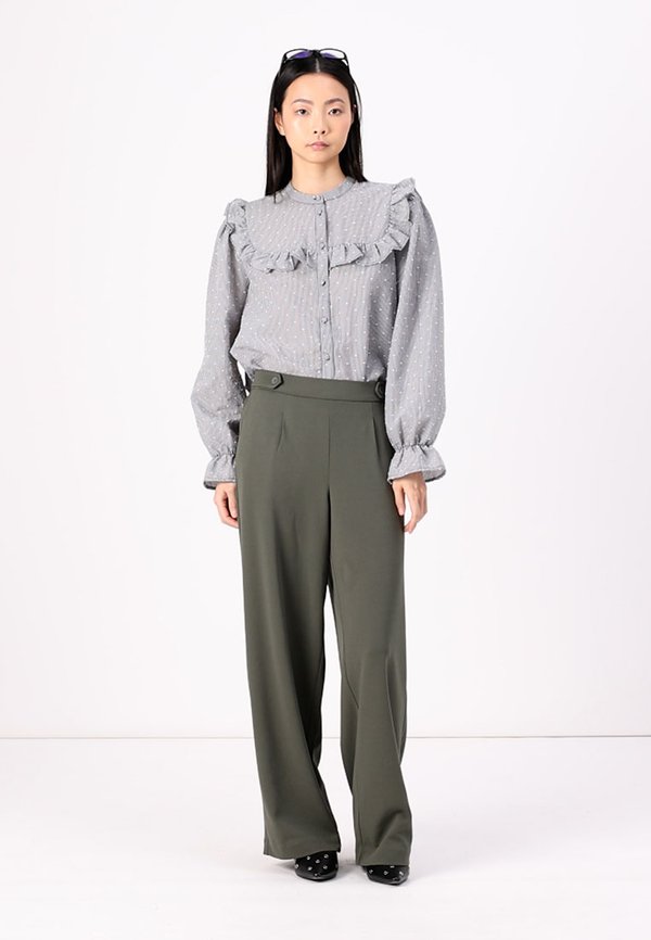 ONLCAROLINA LIFE WIDE PANT  - Trousers - kambaba4