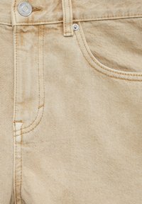 PULL&BEAR Farkkushortsit - beige
