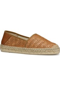 Espadrilla intrecciata marrone con tacco in pelle liscia. Presenta una suola in corda di juta e un design slip-on. Parte superiore testurizzata simile alla paglia.