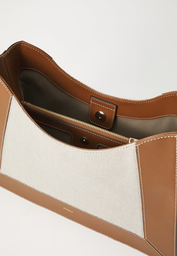 NUVOLA HOBO - Handbag - toni cognac4