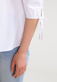 Betty & Co Camicetta - white