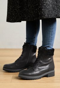 Gabor Comfort Šněrovací kotníkové boty - black
