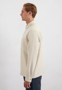 Thumbnail Image 5