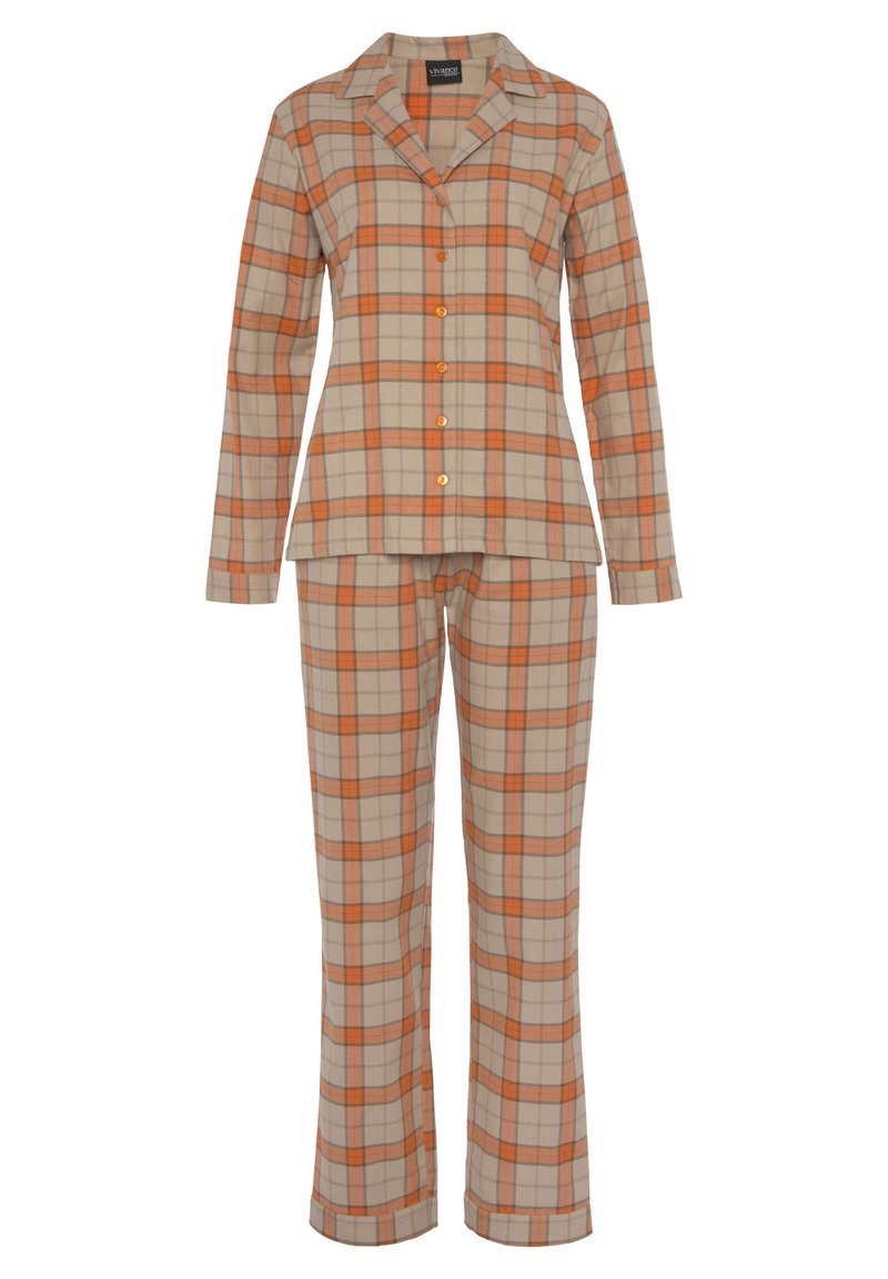 Beige und orange kariertes Pyjama-Set aus weichem Stoff. Das Oberteil verfügt über einen Reverskragen und einen Knopfverschluss; die Hose hat ein gerades Bein-Design.