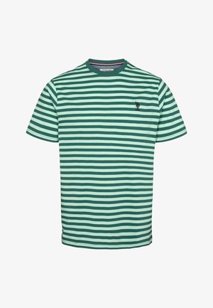 Roheline ja helesinine triibuline T-särk ümmarguse kaelusega, pehmest kangast, mille vasakul rinnal on väike tikandiga logo.