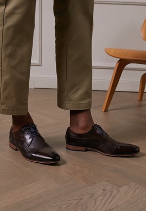 MORINO - Veterschoenen - brown