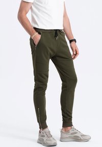 Unselected, khaki
