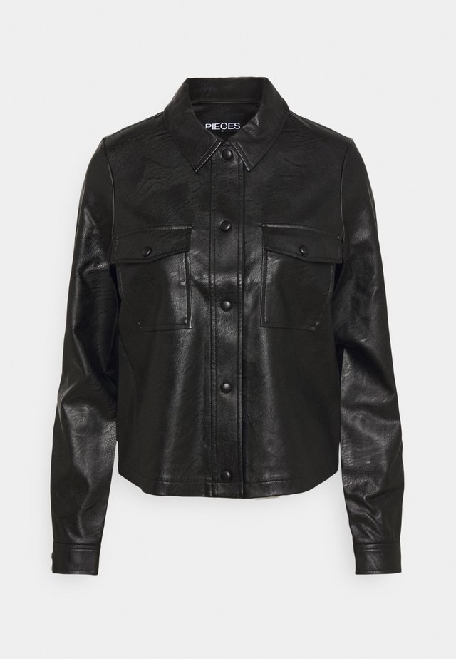 PCPAIA SHORT SHACKET - Kunstlederjacke - black