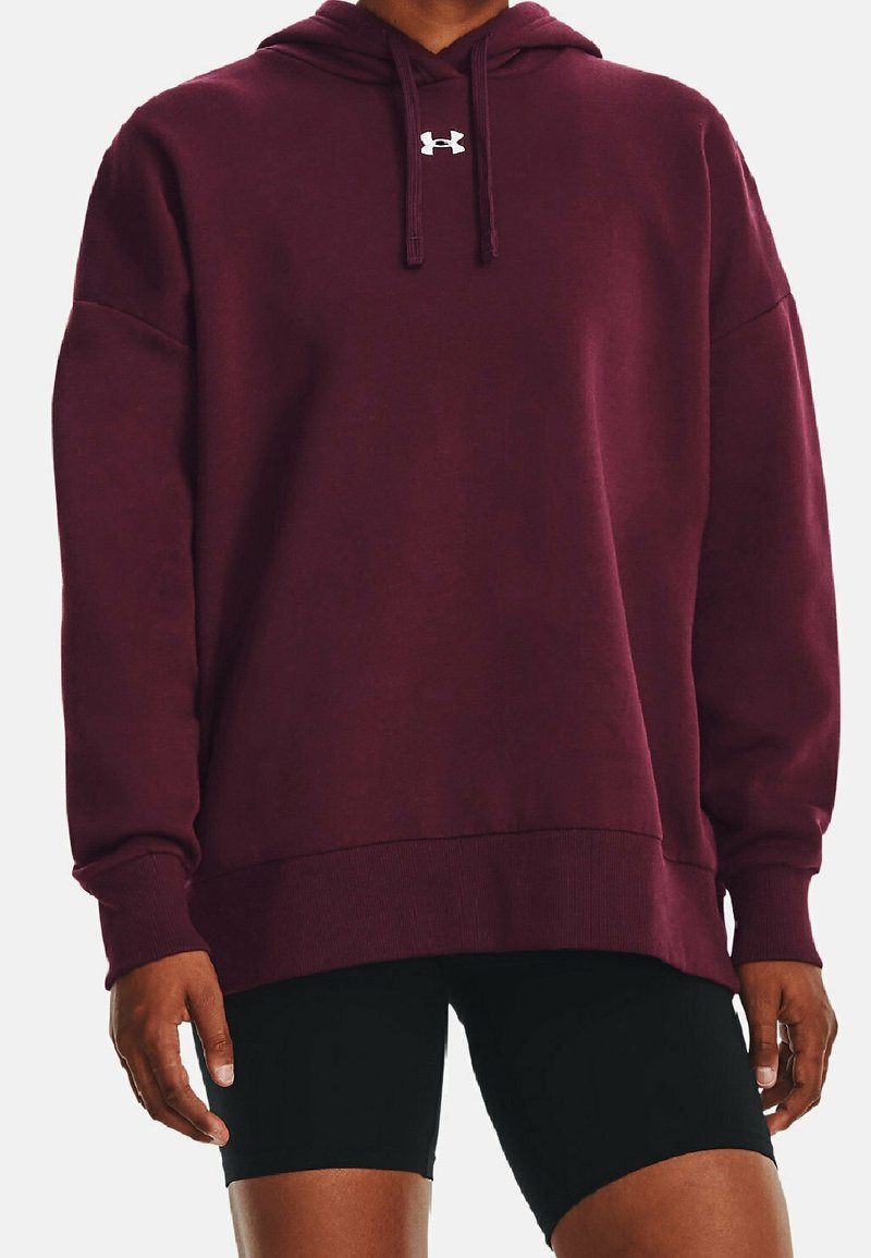 Hoodie bordeaux avec une grande poche avant, capuche réglable avec cordon, et un logo blanc sur la poitrine, fabriqué en matériau en mélange de coton.