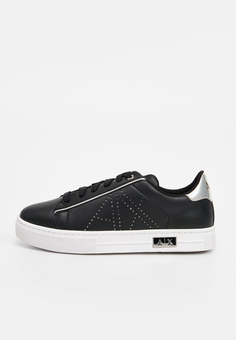Armani Exchange Sneakers laag zwart Armani Exchange Sneakers laag zwart