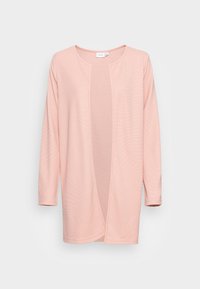 Cardigan lungo a maniche lunghe di un delicato colore rosa con apertura frontale, texture a coste e scollo rotondo. Il tessuto appare morbido e leggero.