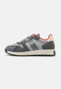 Unselected, mid gray