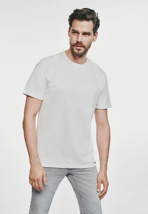 - T-shirt basic