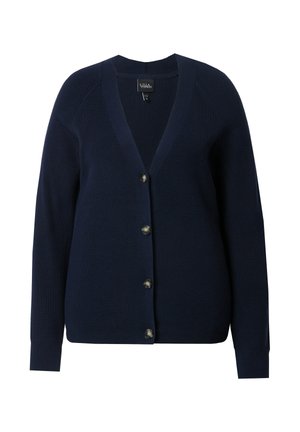 Cardigan en maille bleu marine avec un col en V, des manches longues, et cinq boutons métalliques sur le devant. Tissu côtelé texturé sur l'ensemble.