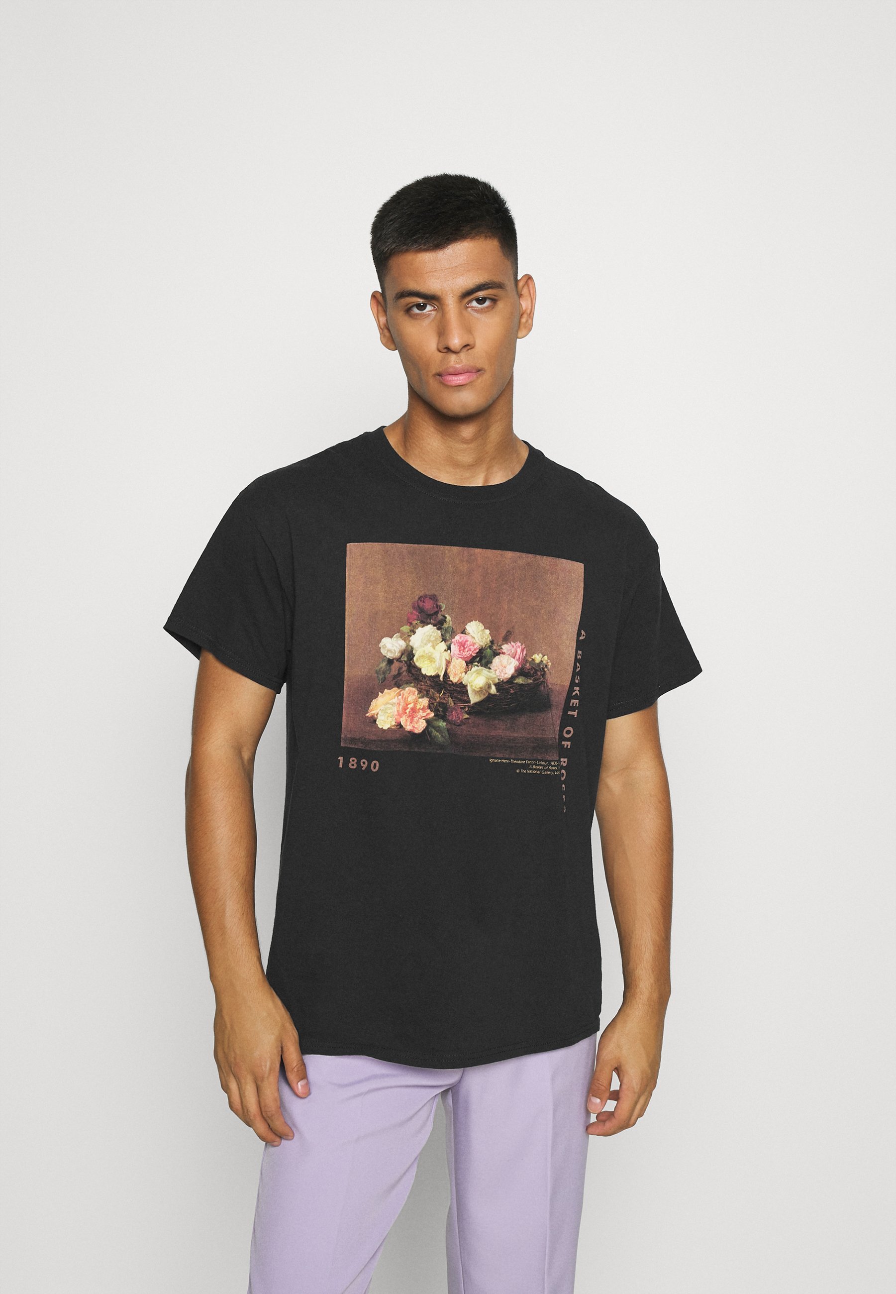 Mennace ROSEBOWL BASKET OF ROSES 