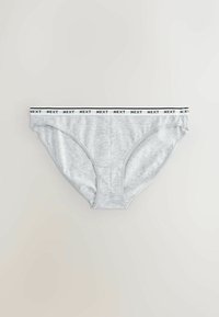 Grå bomulds-stretch-trusser med en sort og hvid mærkevare-elastik. Designet har en glat tekstur og en klassisk trusseform.