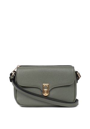 Groene leren crossbody tas met textuur en een gouden sluiting, uitgerust met een enkele verstelbare schouderband en een minimalistisch ontwerp.