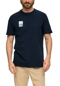 s.Oliver MIT FRONTPRINT - T-shirt print - navy