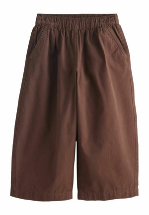 Brązowe szorty do kolan z elastycznym paskiem i bocznymi kieszeniami, wykonane z gładkiego, lekkiego materiału.