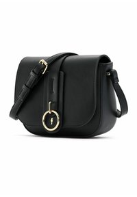 Czarna skórzana torba na ramię w kształcie prostokąta, z złotymi elementami, okrągłym logo jako akcentem oraz regulowanym paskiem. Gładka tekstura.