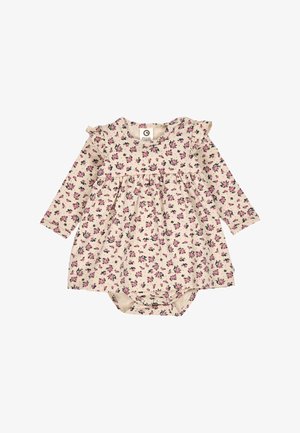 Beige babyjurk met lange mouwen, roze en zwarte bloemenprint, ruches op de schouders en drukknopen aan de onderkant voor gemakkelijk verschonen.