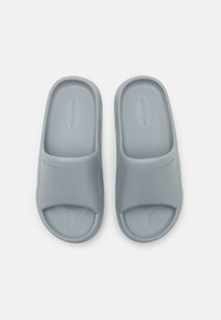 Jack & Jones JFWSTATUS MOULDED SLIDER - Pool slides - ultimate grey