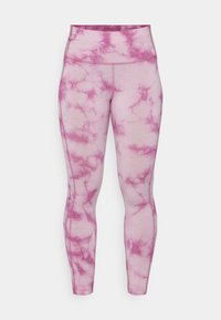 Ružové legíny s tie-dye vzorom v tmavších odtieňoch ružovej, s vysokým pásom a hladkým, elastickým materiálom.