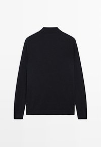Langarm-Poloshirt in Dunkelmarine, aus weichem Stoff. Mit klassischem Kragen und geradem Saum mit Seitenschlitzen.