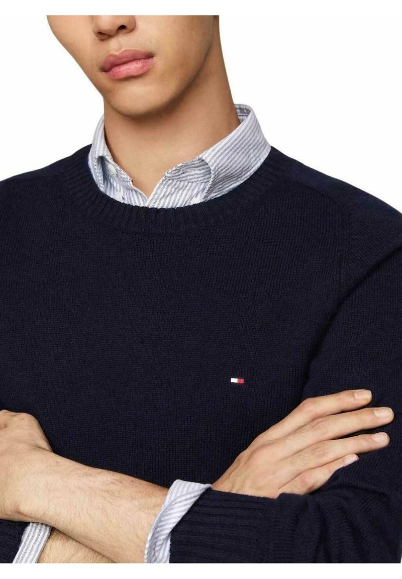 Tommy Hilfiger TOMMY HILFIGER PULLOVERS AND CARDIGANS SWEATER TOMMY HILFIGER LAMBSWOOL NAVY BLUE FOR MEN - Trui - blue