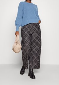 Vero Moda Curve Strickpullover - blue