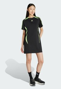adidas Originals - TEAMGEIST - Jumper dress - black signal green Thumbnail Image 1