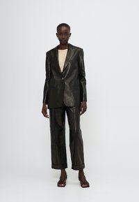 AERON Veste en cuir - black