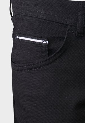 Pantaloncini Metallizzati Lucidi Slim Fit - Perfetti Per Club E Ballo