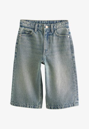 Lyseblå denimshorts med en afslappet pasform, der har knaplukning, fem lommer og synlige syningsdetaljer.