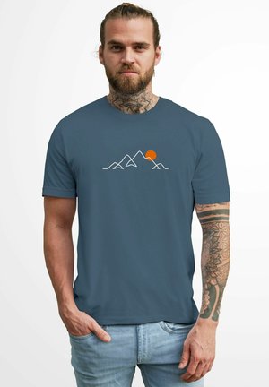 Neverless LINE-ART BERGE WANDERN NATUR OUTDOOR FASHION STREETSTYLE - T-Shirt print - denim blue