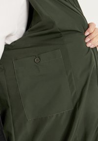 Cellbes of Sweden WARM WITH SIDE ZIPS AT THE BOTTOM - Vinterfrakke - dark green