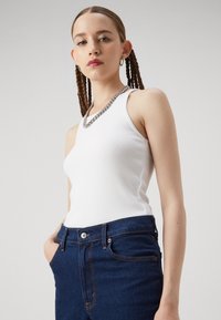 Abercrombie & Fitch - Top