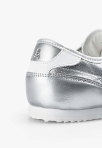 Scalpers Sneakers basse - silver