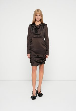VMBEA COWL NECK SHORT DRESS - Robe de jour - chocolate torte