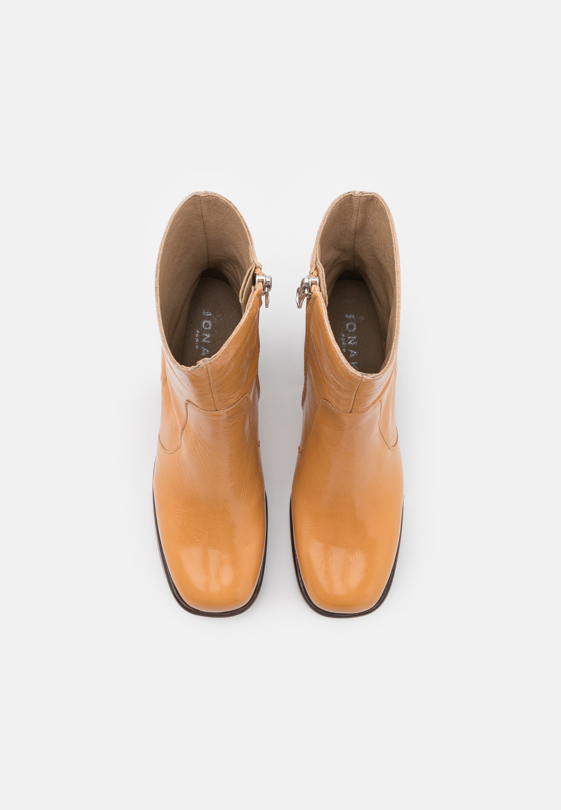 Bottines à talon en cuir brillant camel Femme | Lowboots, Boots JONAK |  Stradev