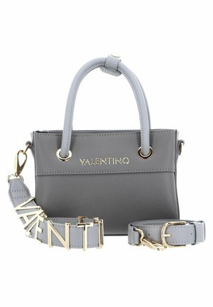 Graue Valentino Handtasche mit zwei Griffen und zwei abnehmbaren Riemen, einer davon mit großen goldenen Buchstaben, die "VALENTINO." buchstabieren