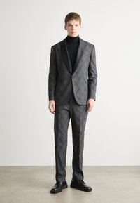 HUGO KRIS TEAGAN - Kostiumas - grey