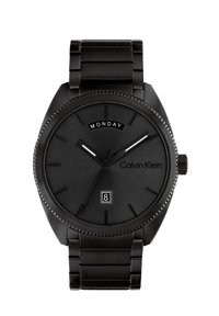 Orologio Calvin Klein in acciaio inossidabile nero con quadrante rotondo, indicatori delle ore minimalisti, display del giorno a ore 12 e finestra della data a ore 6.