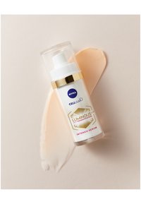 NIVEA CELLULAR LUMINOUS 630 SET - Hudplejesæt