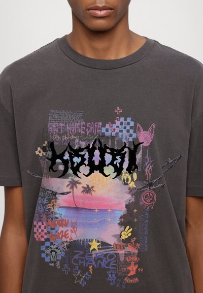 Ksubi VANDALS BIGGIE TEE  - Triko s potiskem - black