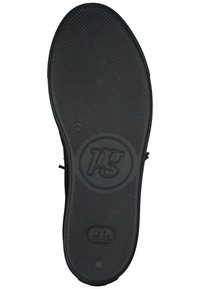 Semelle de chaussure en caoutchouc noir présentant une surface texturée, un logo de marque et un marquage de taille. Le design privilégie l'adhérence et la durabilité.