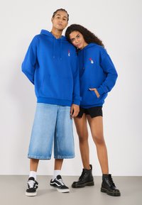 Thumbnail Image 2