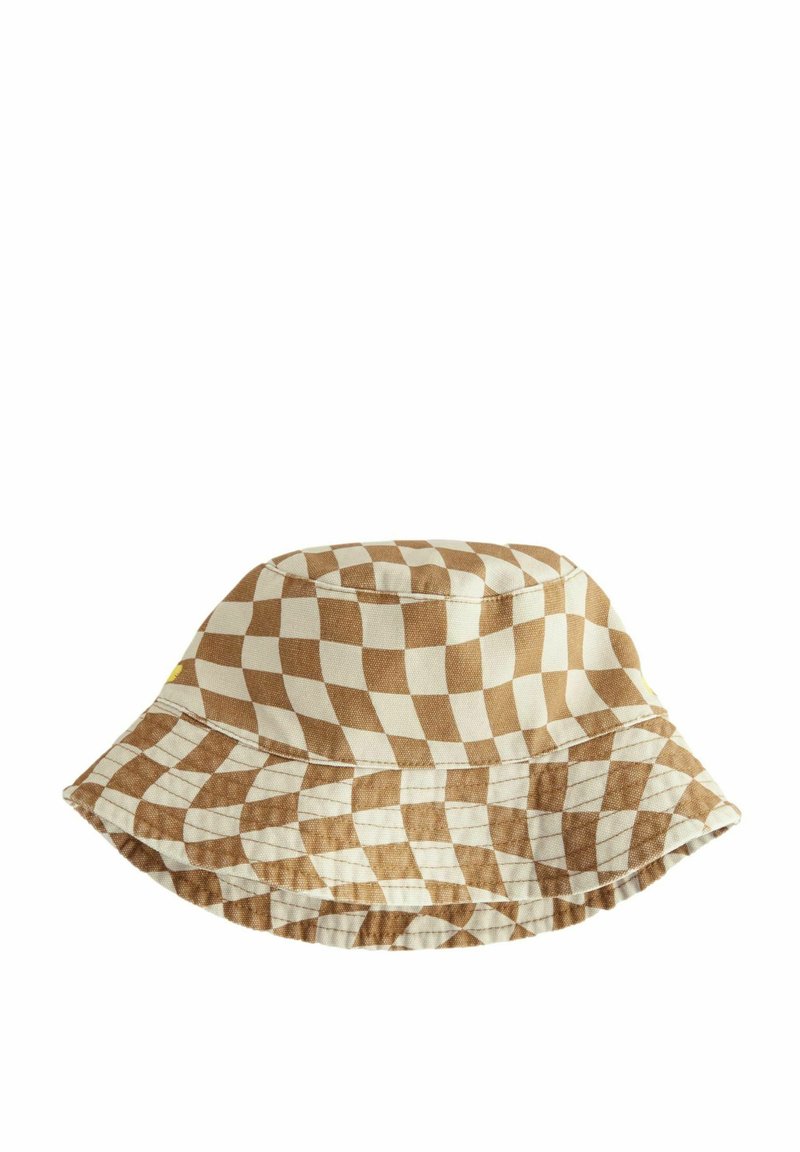 Chapeau seau à carreaux marron et beige avec un large bord, fabriqué en coton, mettant en avant des détails de couture et un petit accent de label.
